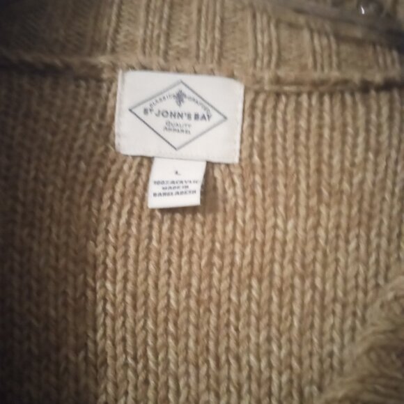 St John's Bay women's beige cardigan size L acrylic 2 front pockets springwear - Picture 3 of 3